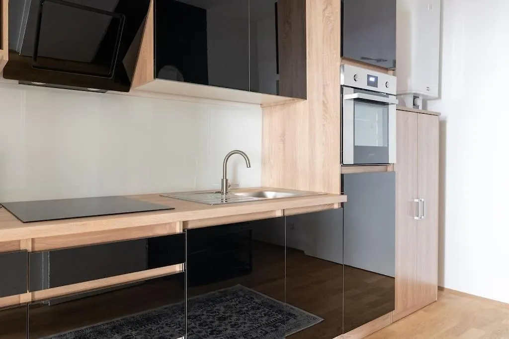 דירה וינה Glam 1Br Suite, Easy City Path By Hm